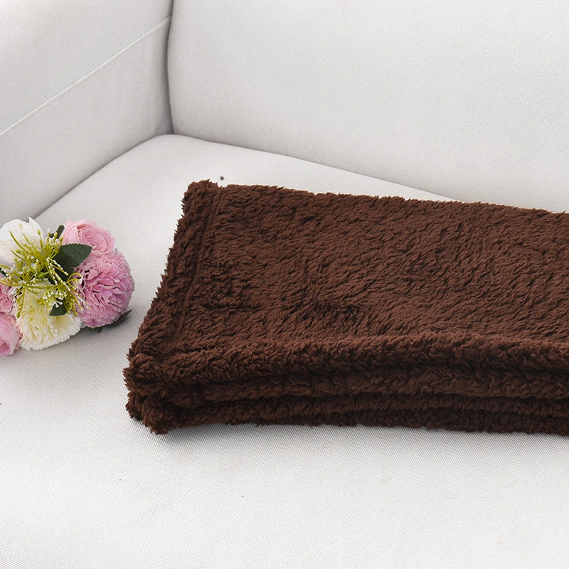 Machine Washable Cosy Comfortable Pet Bedding Throw Fleece Pet Blanket