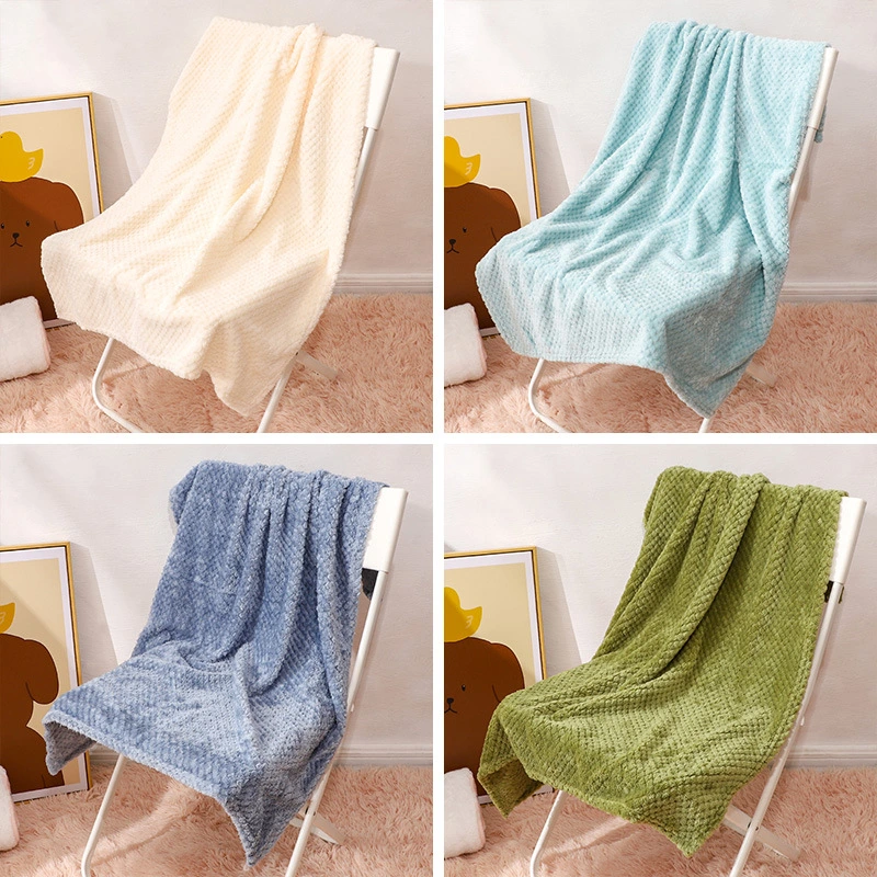 Amazon Hot Sale Pet Dog Blanket Factory Supply Cat Blanket Soft and Warm Pet Blankets for Couch